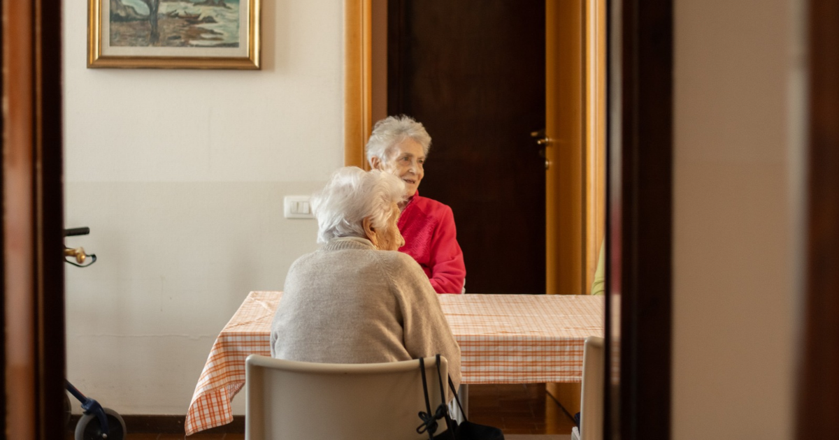 Il senso di casa: cosa dice la ricerca sul benessere degli anziani nelle strutture residenziali