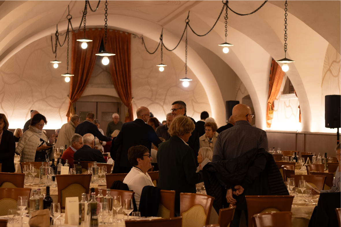 Incontri, solidarietà e gratitudine: Insieme a cena
