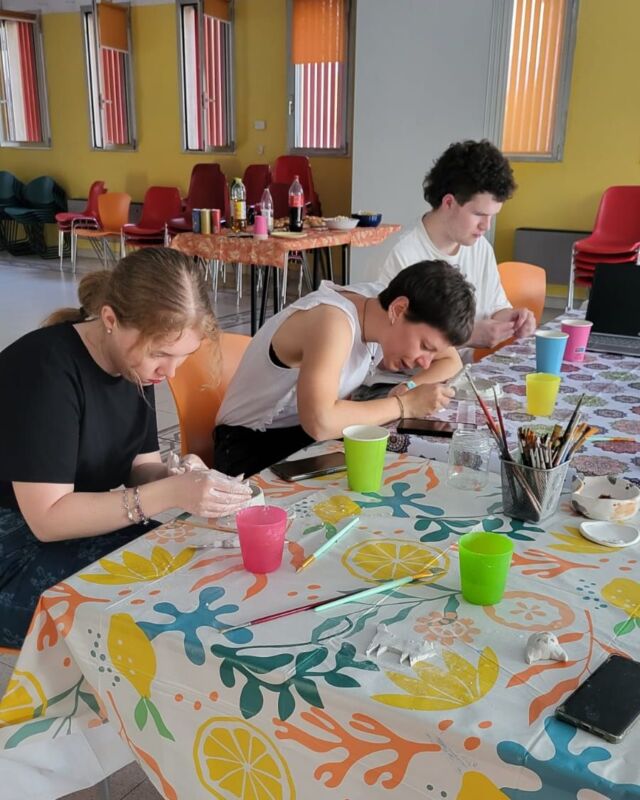 Giovedì 13 luglio l'ultimo ArtAperitivo in Piastra! 🍹🍕🎨

Un aperitivo creativo dove poter creare, disegnare, pitturare, sempre in buona compagnia!

Ingresso libero per giovani dai 14 ai 30 anni: info e iscrizioni al link in bio